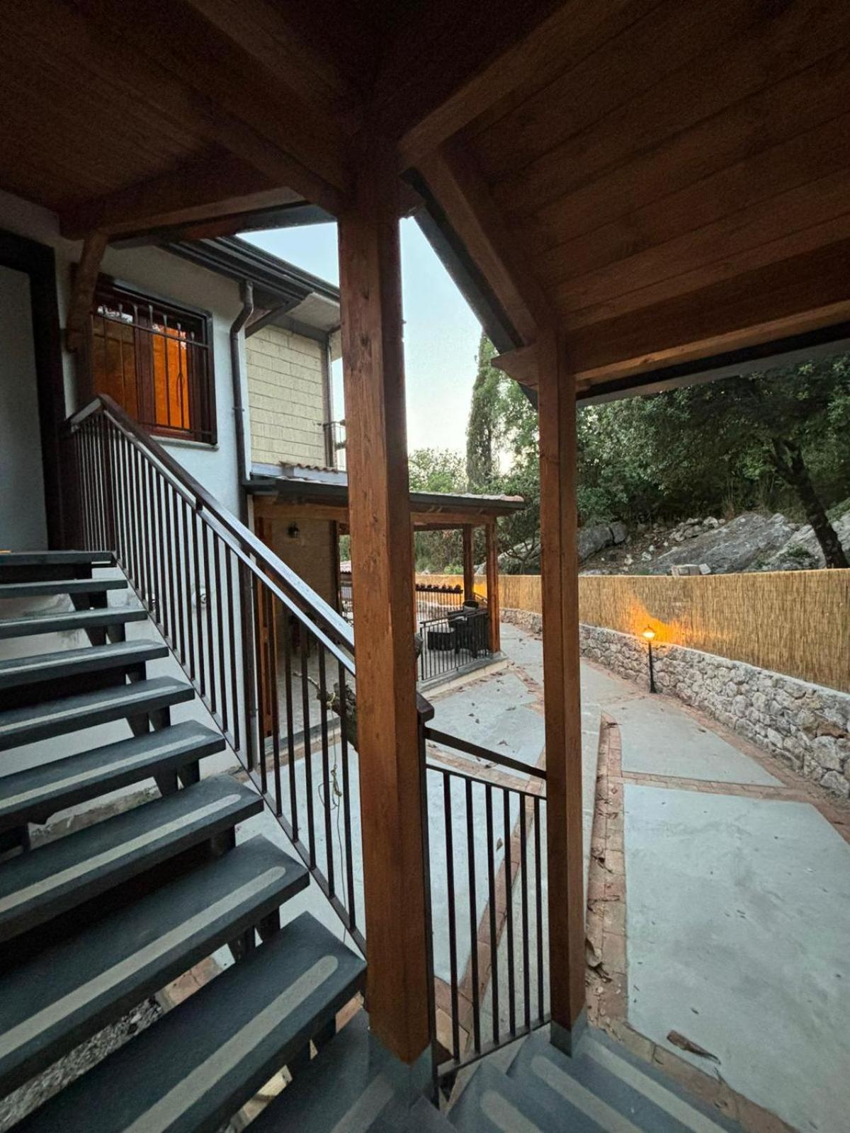 Domus Arco Romano Guest House Itri Exterior foto